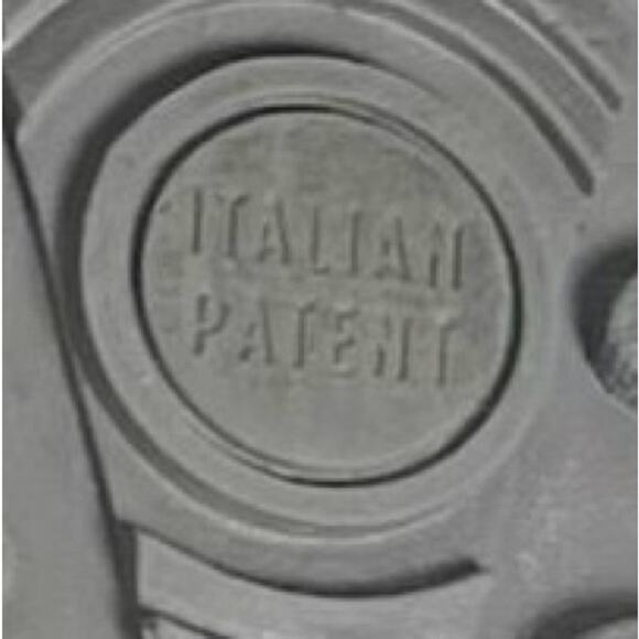 GEOX Respira Dark Navy Low- cut Men’s Sneakers Size 10 Italian Patent - Picture 6 of 6